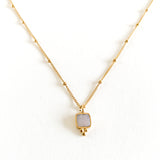 Mother of pearl gold necklace, made with high quality stainless steel